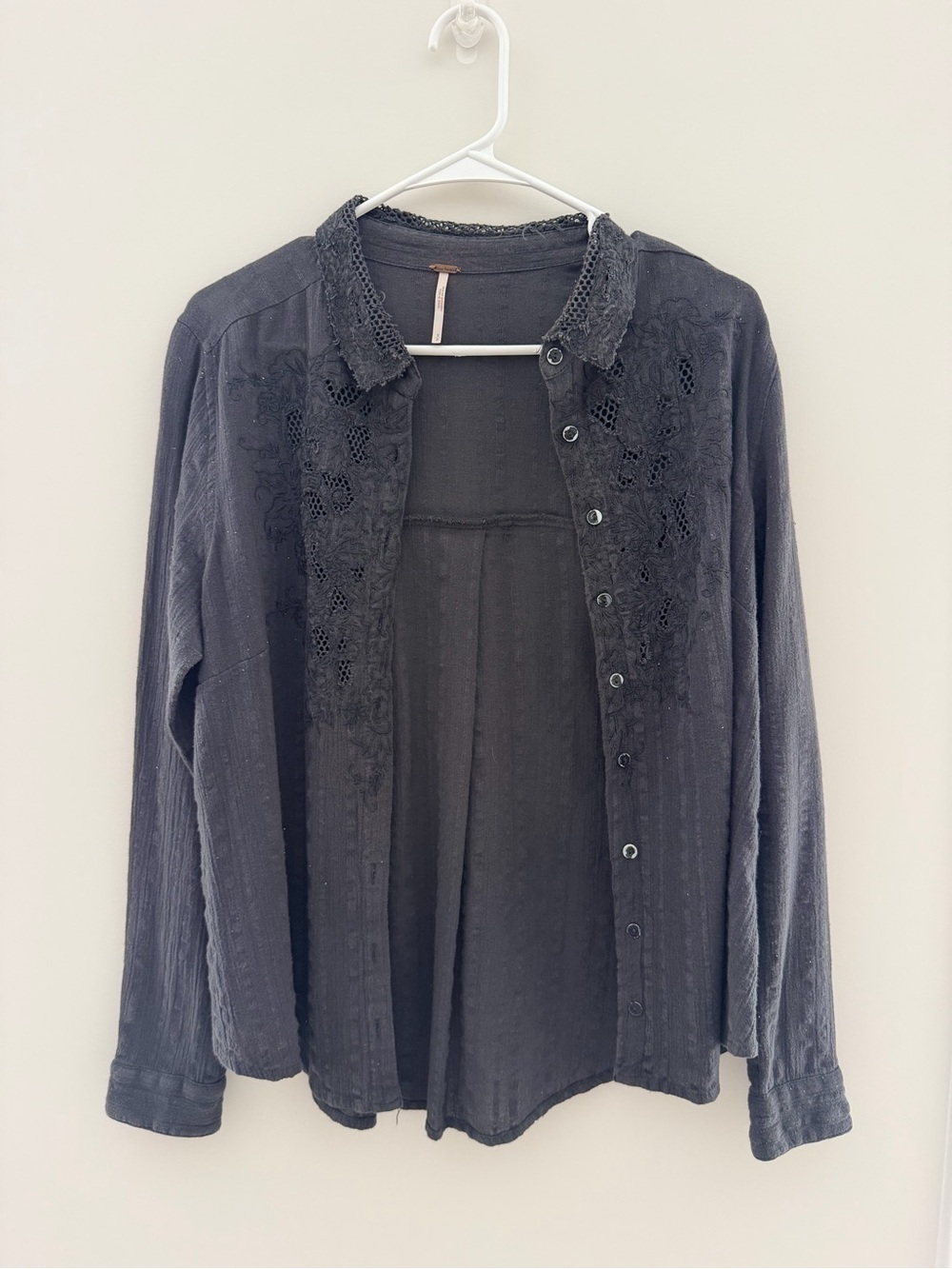 Free People Black Lace Detail Button-Up Top Women’s Small - Picture 1 of 11